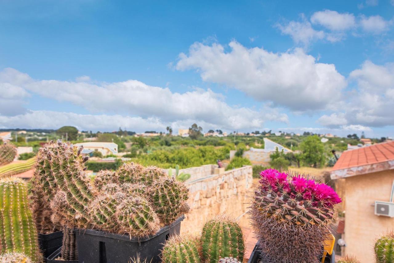 Casale Dei Cactus Villa Noto Bagian luar foto